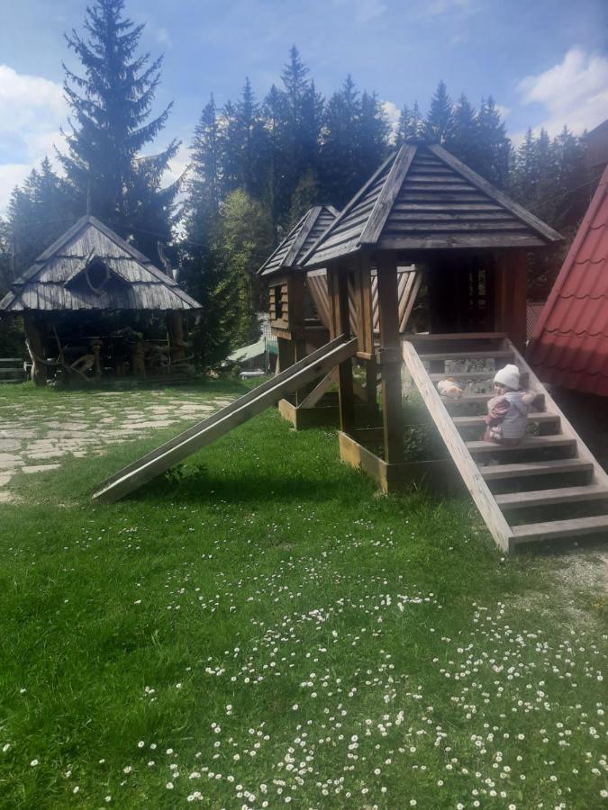Hotel Novoe Shale Iablunîțea Exterior foto